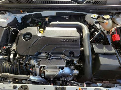 Used 2023 Chevrolet Malibu LT image 9