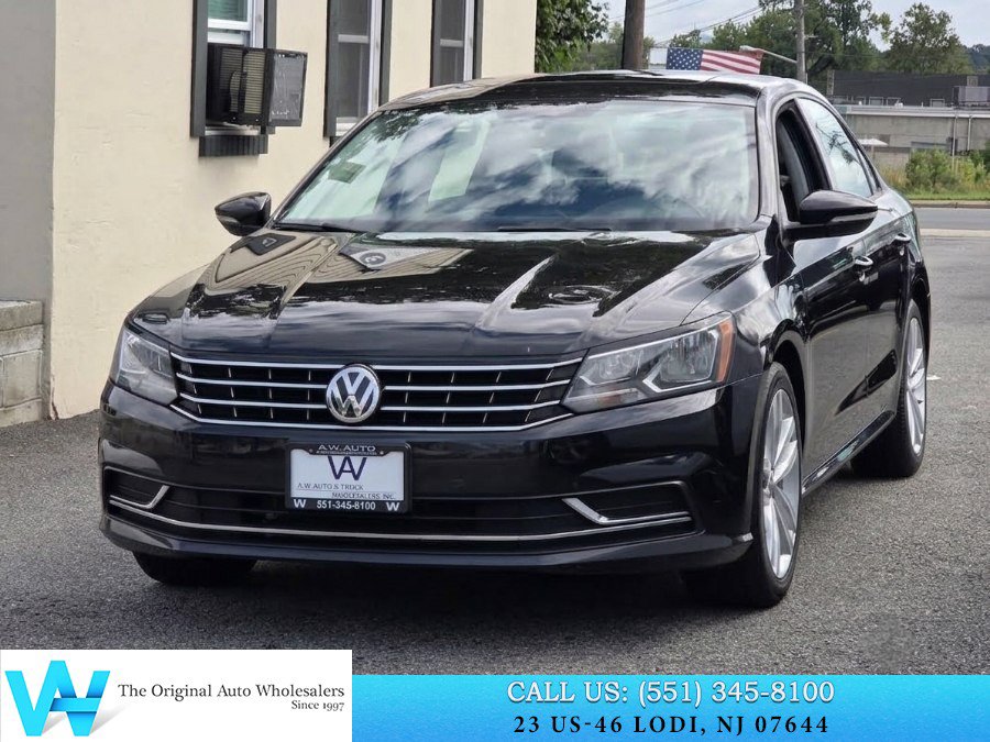 Used 2019 Volkswagen Passat 2.0T Wolfsburg w/ Wheels & Sunroof Package FWD image 3