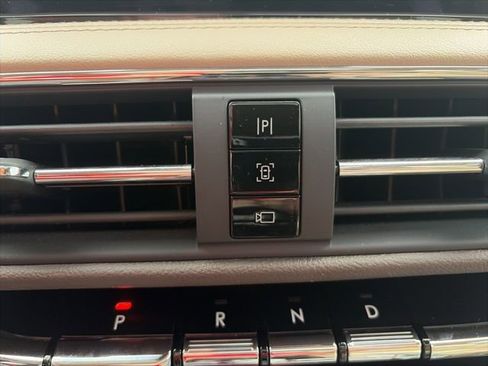 Certified 2022 Lincoln Corsair Reserve w/ Equipment Group 201A image 19