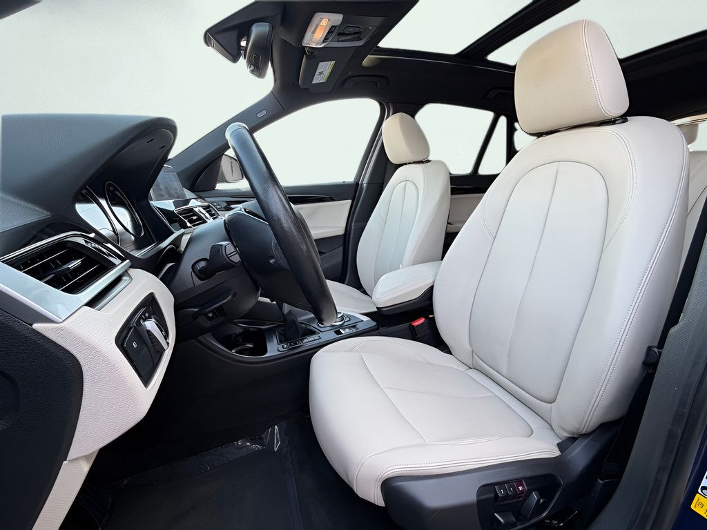 Used 2019 BMW X1 sDrive28i w/ Convenience Package FWD image 17