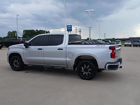 Used 2022 Chevrolet Silverado 1500 Custom AWD/4WD image 6