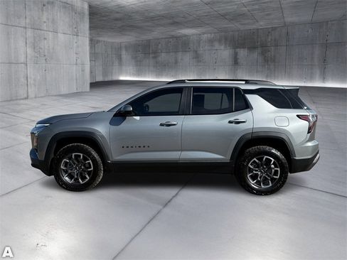 Used 2026 Chevrolet Equinox ACTIV w/ Convenience Package III image 3