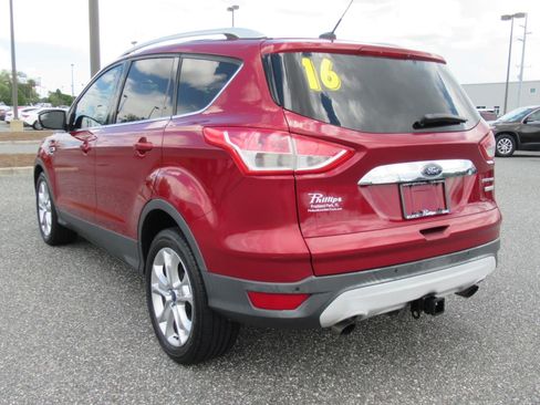 Used 2016 Ford Escape Titanium FWD image 5