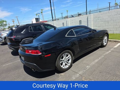 Used 2015 Chevrolet Camaro LT RWD image 6