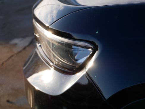 Used 2023 Jeep Grand Cherokee Limited w/ Luxury Tech Group II image 16