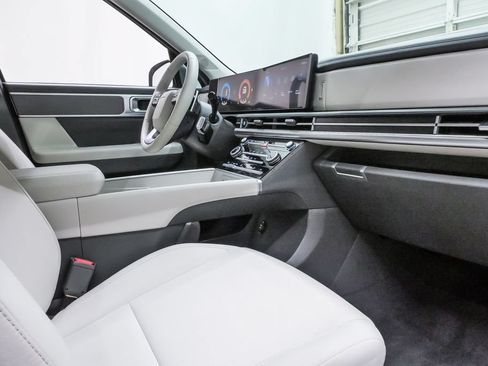 Certified 2024 Hyundai Santa Fe SE FWD image 13
