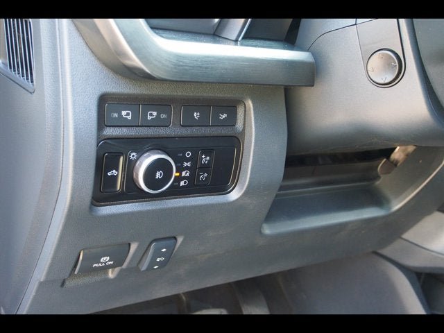 Used 2024 Ford F450 Lariat w/ Lariat Ultimate Package AWD/4WD image 19