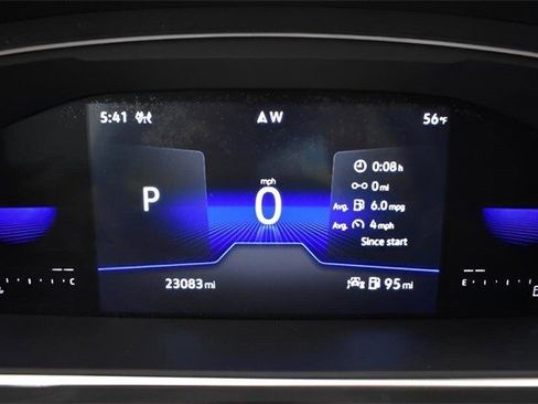 Used 2022 Volkswagen Tiguan SE image 19