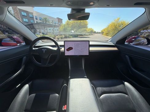 Used 2018 Tesla Model 3 Long Range image 11