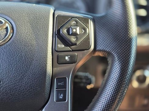 Used 2023 Toyota Tacoma TRD Off-Road image 27