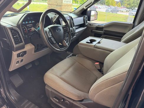 Used 2018 Ford F150 XLT w/ Equipment Group 302A Luxury AWD/4WD image 12
