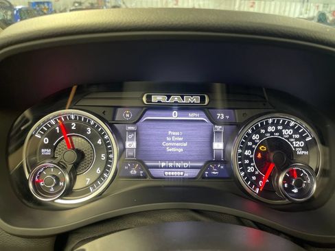 Used 2020 RAM 3500 Big Horn w/ Level 2 Equipment Group AWD/4WD image 23
