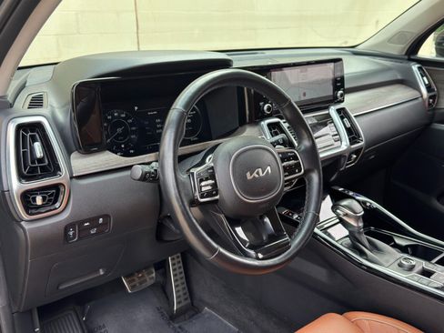 Used 2023 Kia Sorento SX Prestige AWD/4WD image 13