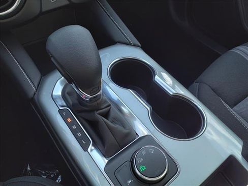 New 2025 Chevrolet Blazer LT image 17