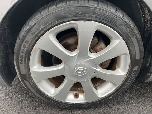 Used 2012 Hyundai Elantra Limited w/ Technology Pkg 5 image 13