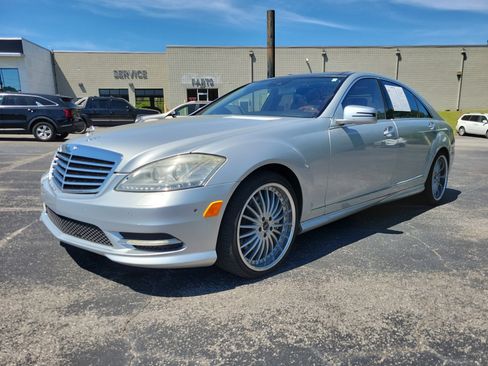 Used 2013 Mercedes-Benz S 550 image 17