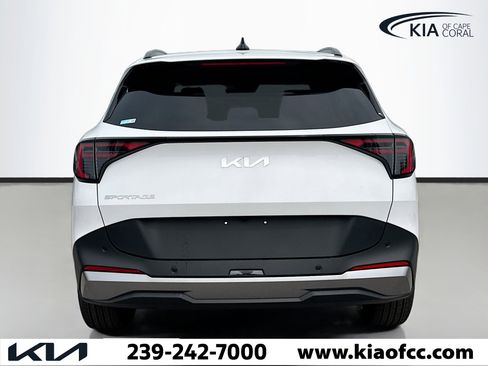 New 2026 Kia Sportage EX image 4