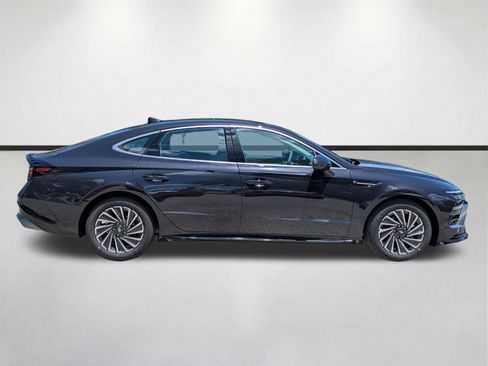 New 2026 Hyundai Sonata SEL FWD image 4