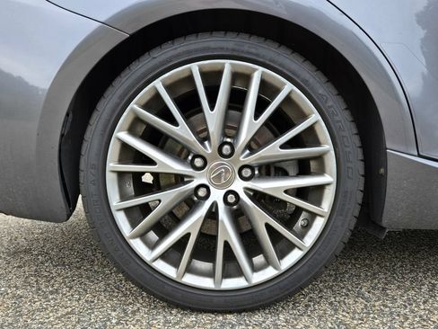 Used 2017 Lexus IS 300 AWD image 10