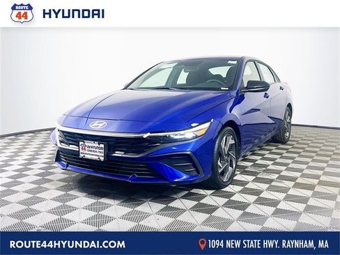 New 2025 Hyundai Elantra SEL image 1