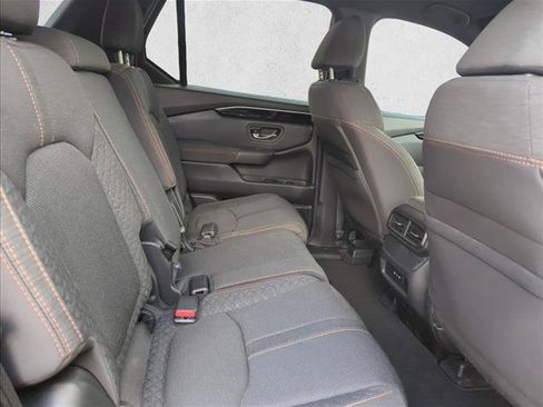 Used 2024 Honda Pilot Sport image 18