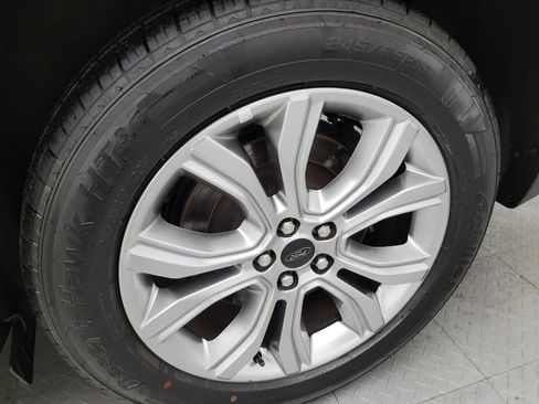 Used 2024 Ford Edge Titanium image 31