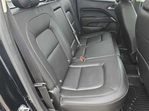 Used 2018 GMC Canyon SLT w/ Driver Alert Package image 28