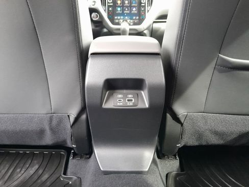 Used 2024 Subaru Crosstrek 2.0i Premium image 28