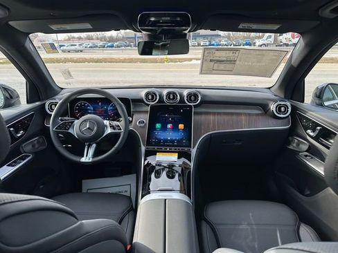 Used 2026 Mercedes-Benz GLC 300 4MATIC image 29