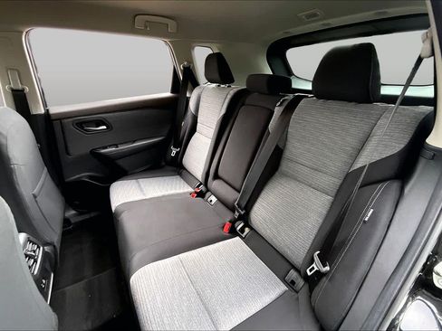 Certified 2023 Nissan Rogue SV FWD image 20