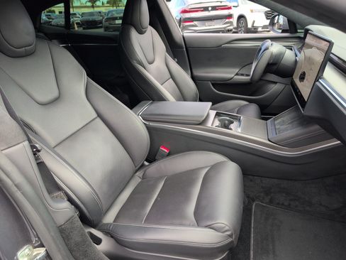 Used 2022 Tesla Model S Plaid AWD/4WD image 30