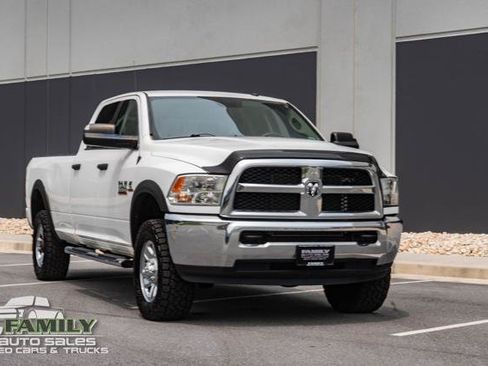 Used 2015 RAM 3500 SLT AWD/4WD image 15