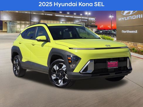 Certified 2025 Hyundai Kona SEL image 1