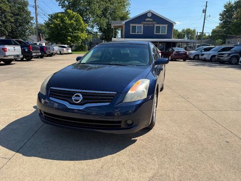 Used 2009 Nissan Altima 2.5 S FWD image 1
