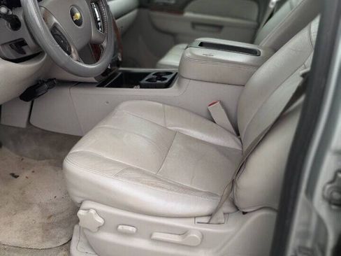 Used 2013 Chevrolet Tahoe LT RWD image 5