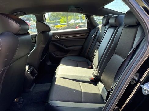 Used 2022 Honda Accord Sport image 9
