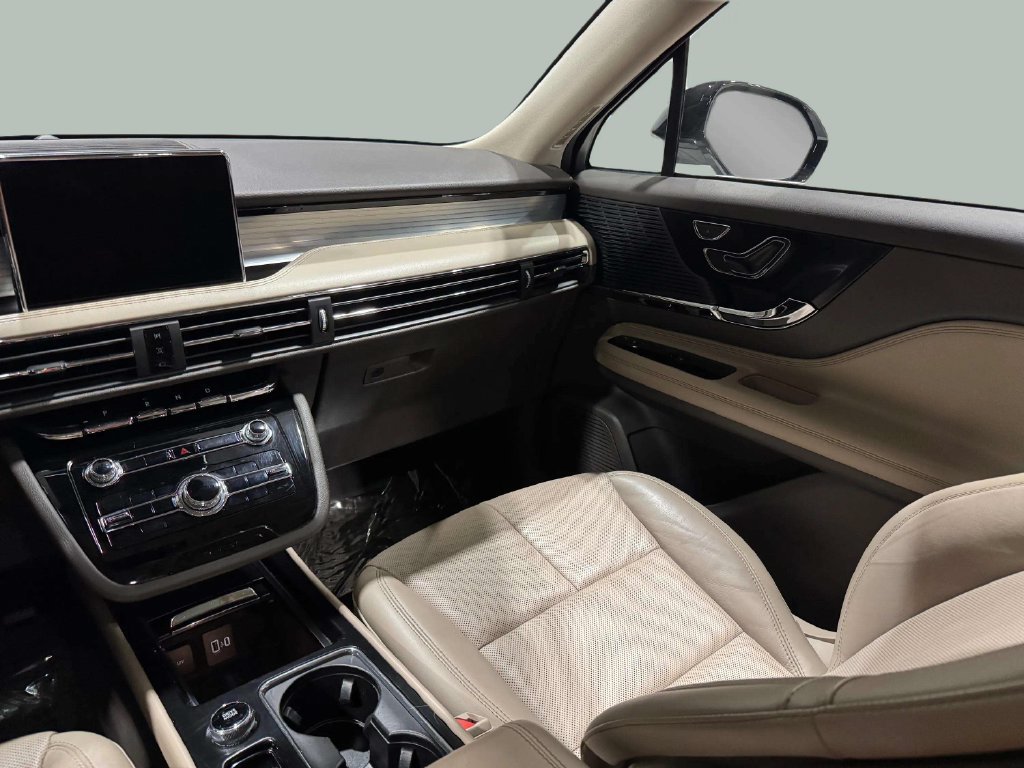 Certified 2020 Lincoln Corsair AWD w/ Premium Package image 21