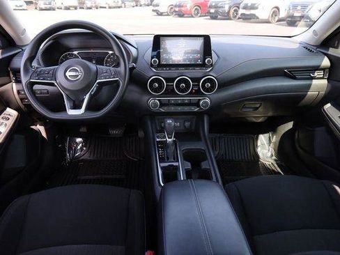 Used 2024 Nissan Sentra SV FWD image 21