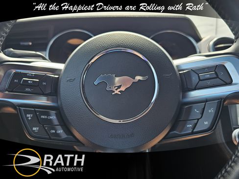 Used 2022 Ford Mustang Premium image 11