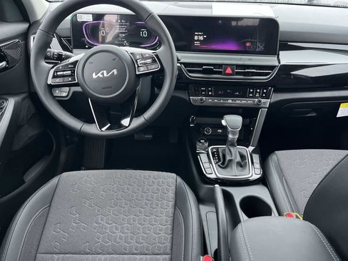 New 2026 Kia Seltos S image 9