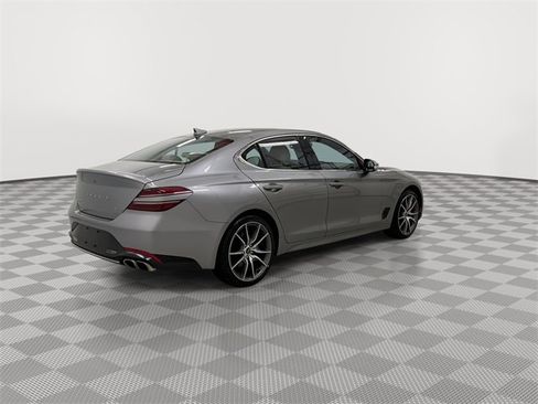 Used 2023 Genesis G70 2.0T image 10