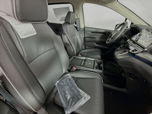 New 2026 Honda Odyssey Touring image 39