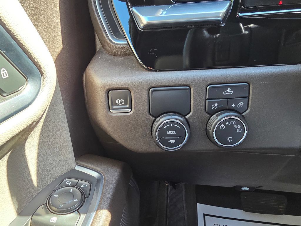 Used 2023 Chevrolet Silverado 1500 LT w/ Protection Package RWD image 31