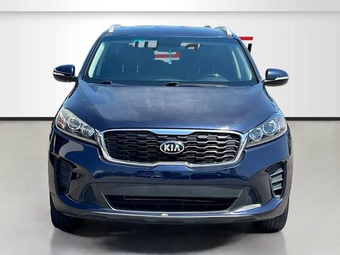 Used 2019 Kia Sorento FWD w/ LX Convenience Package image 2