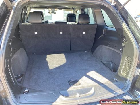 Used 2020 Jeep Grand Cherokee Limited AWD/4WD image 9