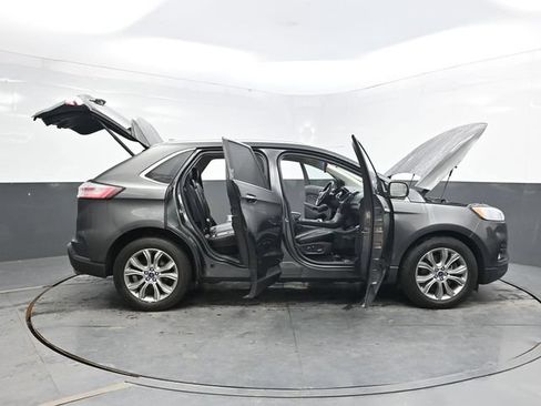 Used 2019 Ford Edge Titanium w/ Cold Weather Package AWD/4WD image 44