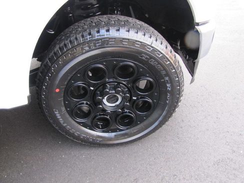 Used 2024 Ford F250 XLT w/ FX4 Off-Road Package image 25