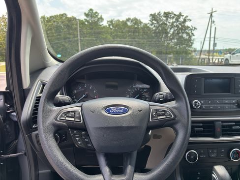 Used 2019 Ford EcoSport S FWD image 6