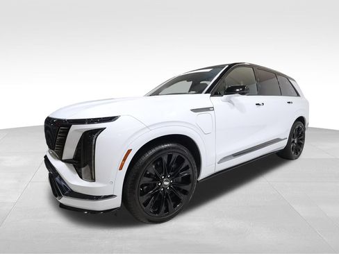 Used 2026 Cadillac Vistiq Platinum AWD/4WD image 8