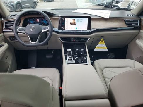 New 2026 Volkswagen Atlas SE image 14
